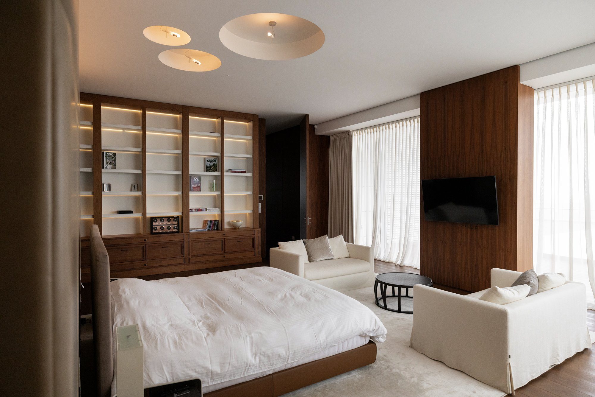 4 BR Luxury Sea View Duplex Penthouse in Neapolis, Limassol photo 11