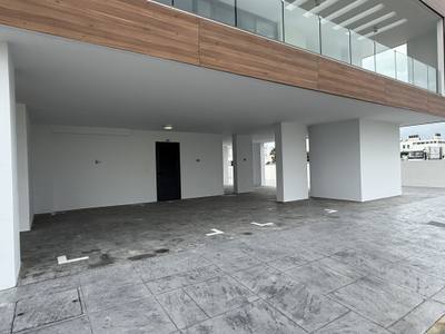 2 BR Apartment in Arch Makarios III, Larnaca thumbnail 5