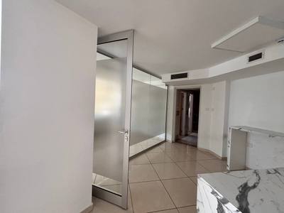 Biuro z antresolą w Agios Nicolaos, Limassol, miniatura 5