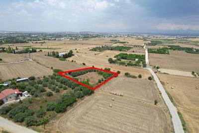Residential field in Pera, Nicosia thumbnail 2