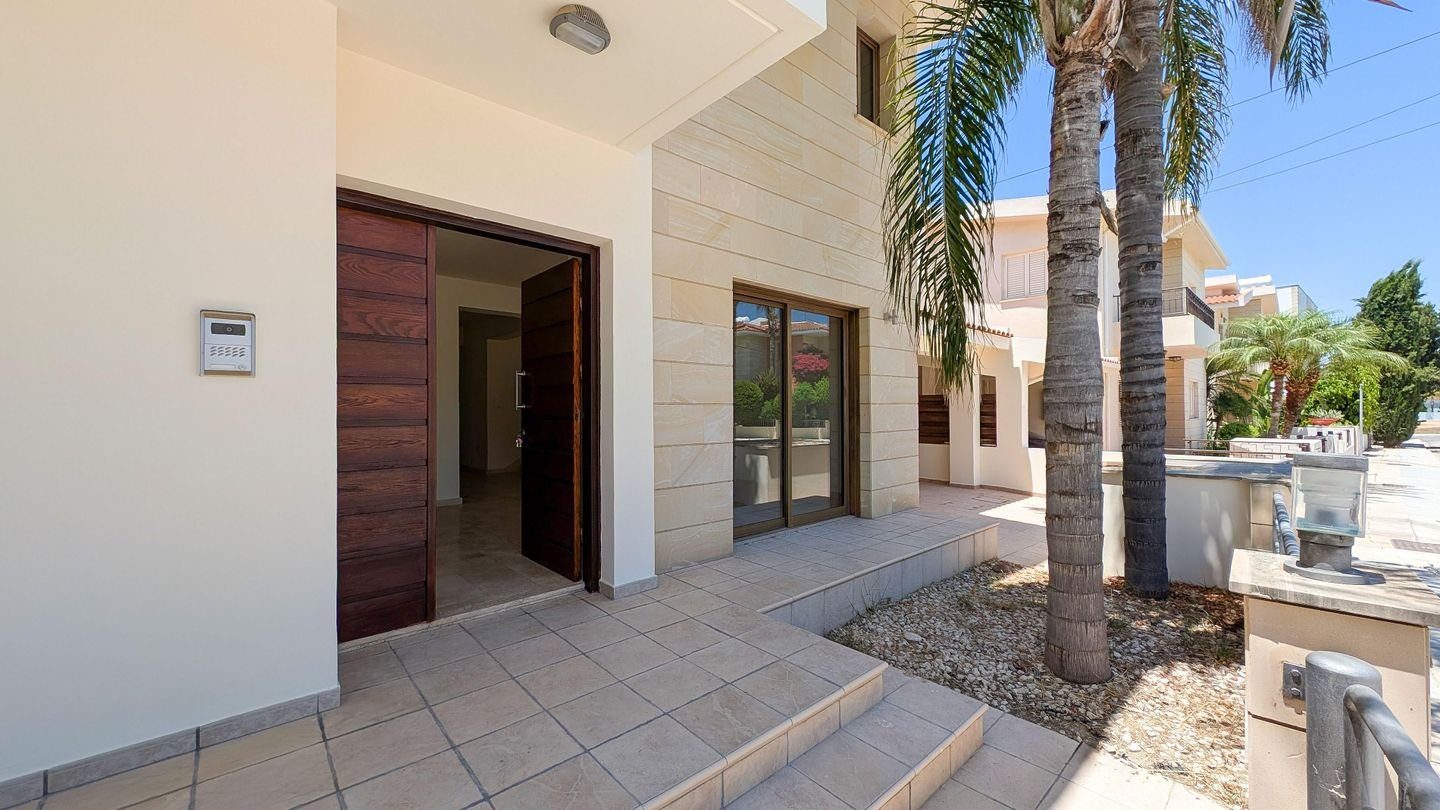 Four-Bedroom two-storey house in Strovolos, Nicosia photo 21