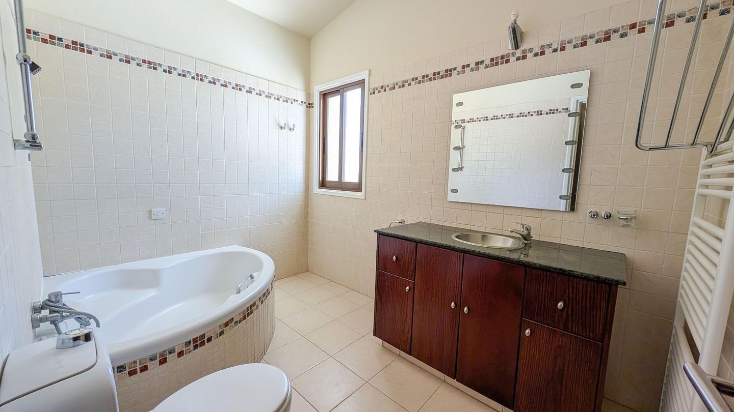 Four-Bedroom two-storey house in Strovolos, Nicosia photo 18