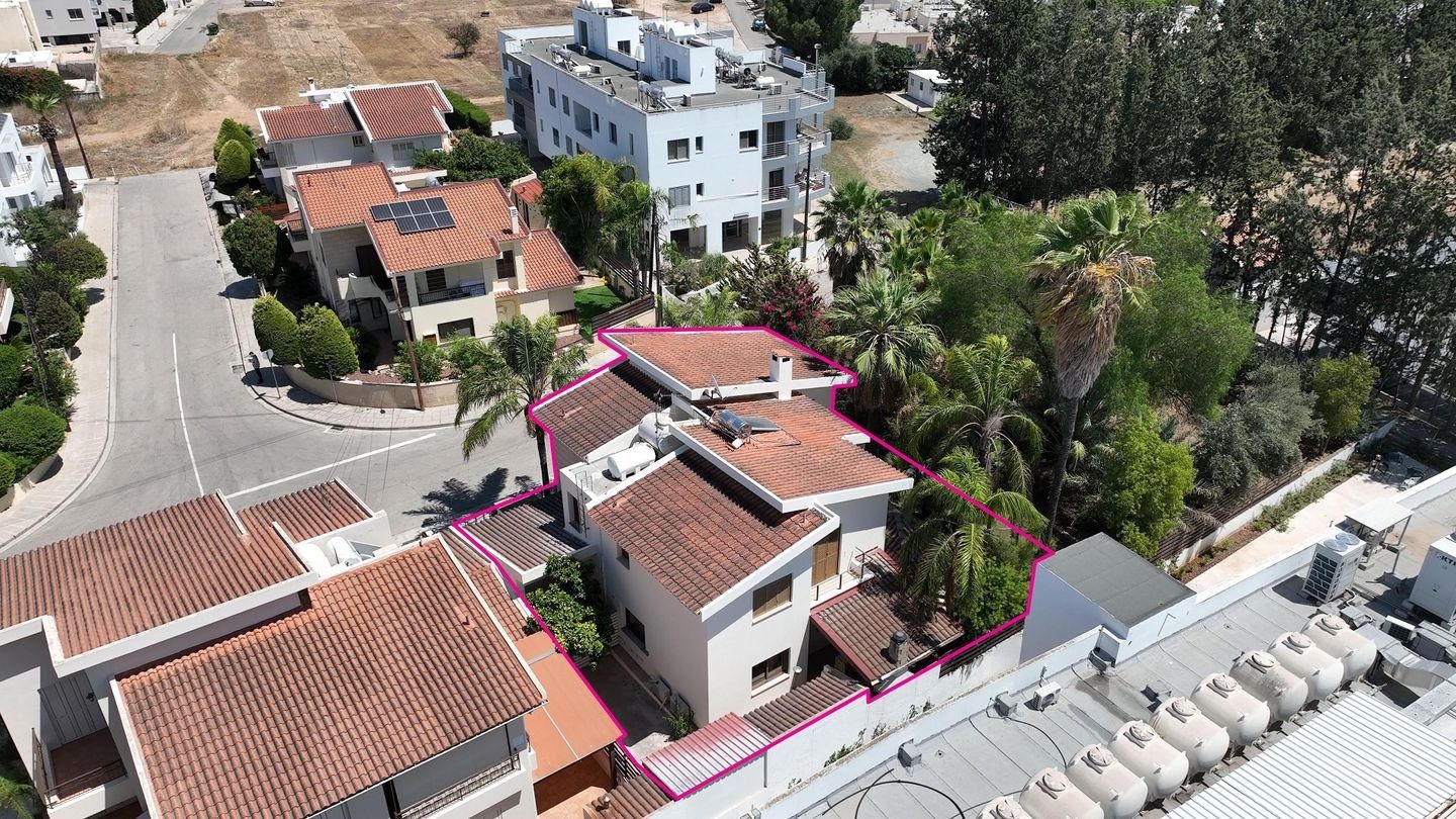 Four-Bedroom two-storey house in Strovolos, Nicosia photo 4