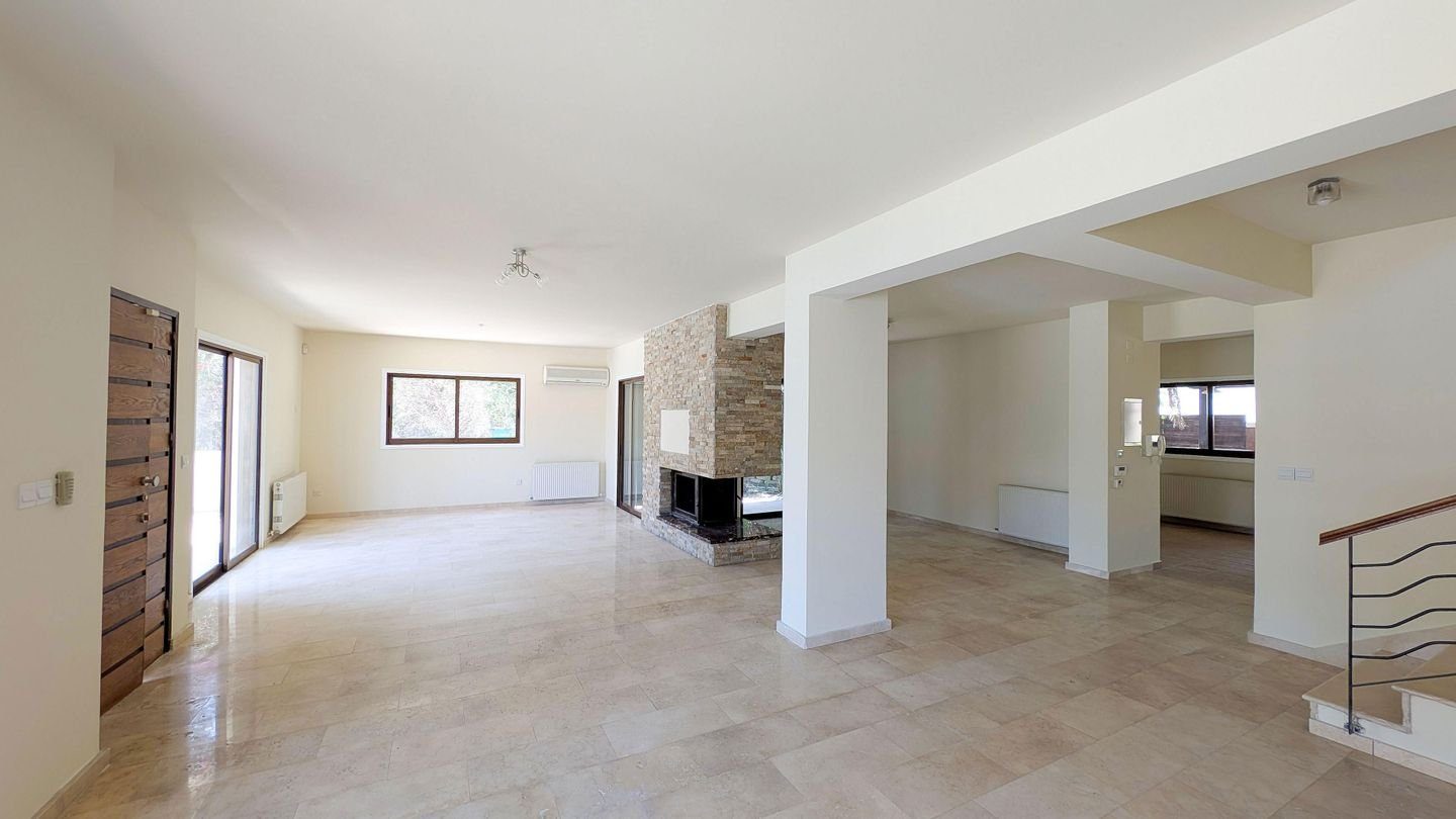 Four-Bedroom two-storey house in Strovolos, Nicosia photo 6