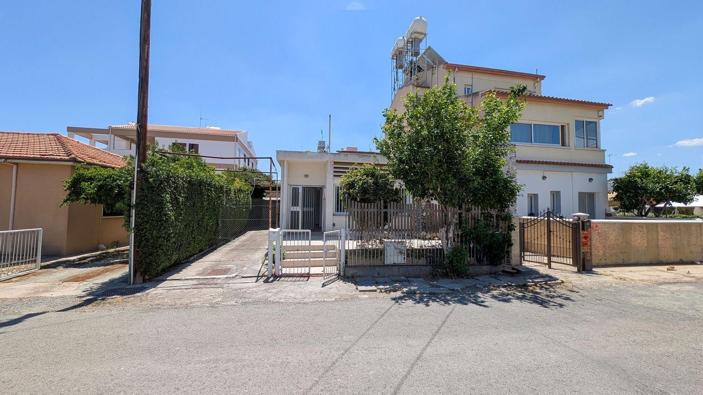 Two-Bedroom semi-detached house in Strovolos, Chryseleousa, Nicosia photo 5