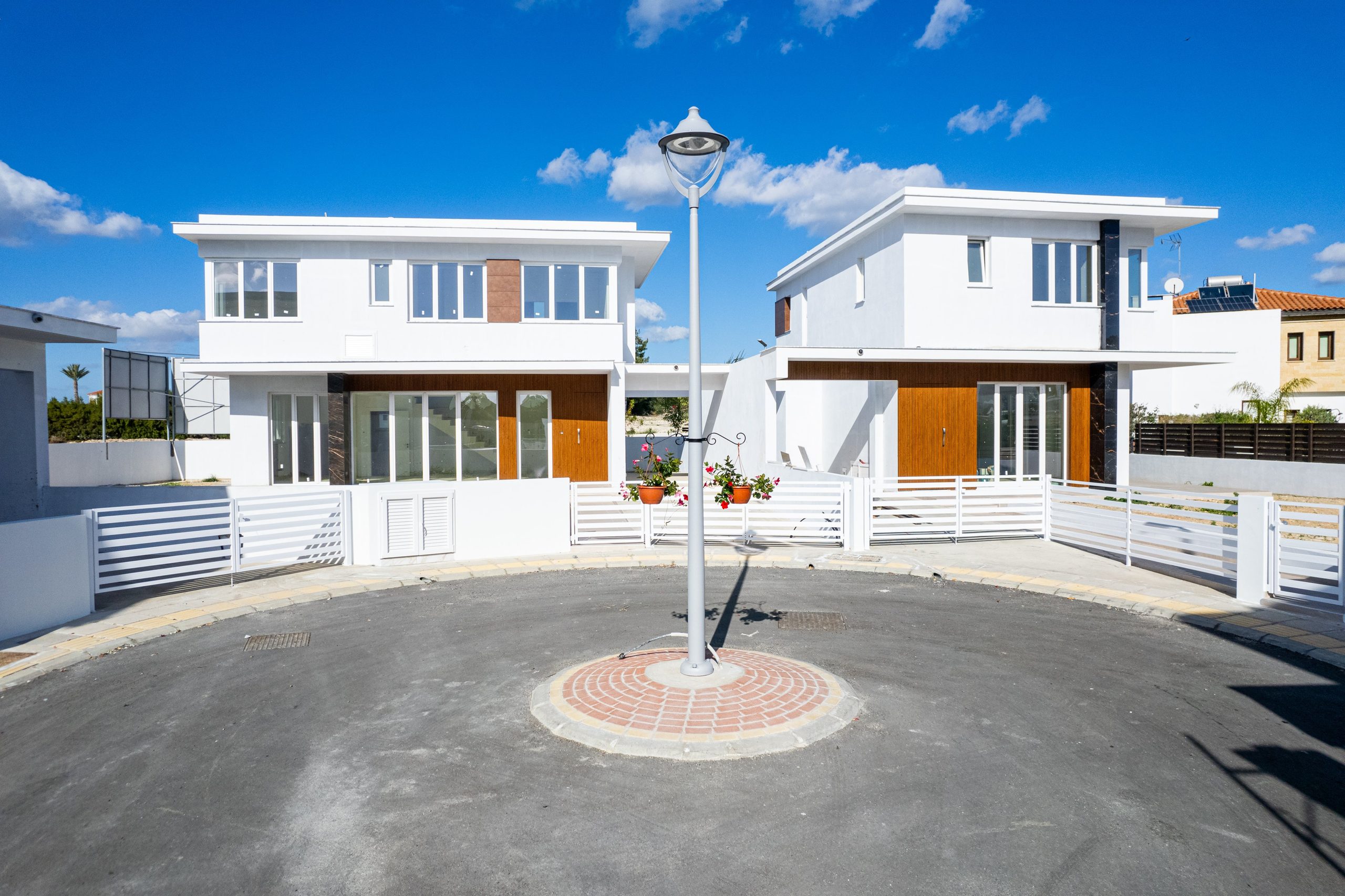 3 BR Detached House in Oroklini Tourist Area, Larnaca photo 2