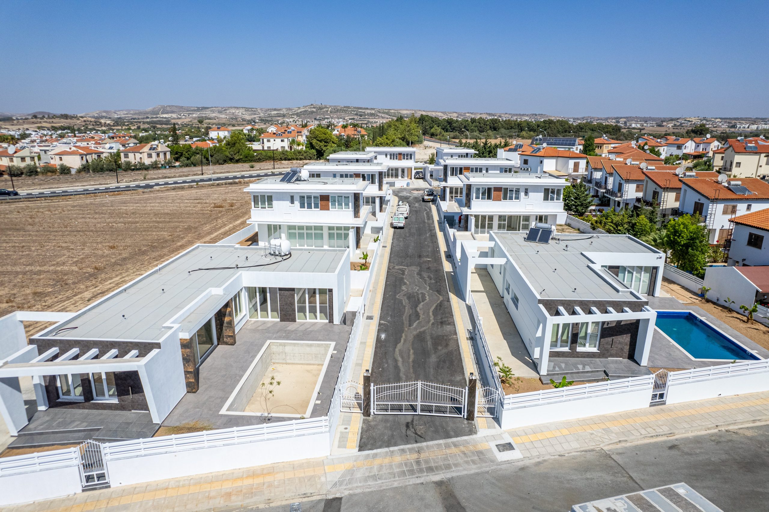 3 BR Detached House in Oroklini Tourist Area, Larnaca photo 4