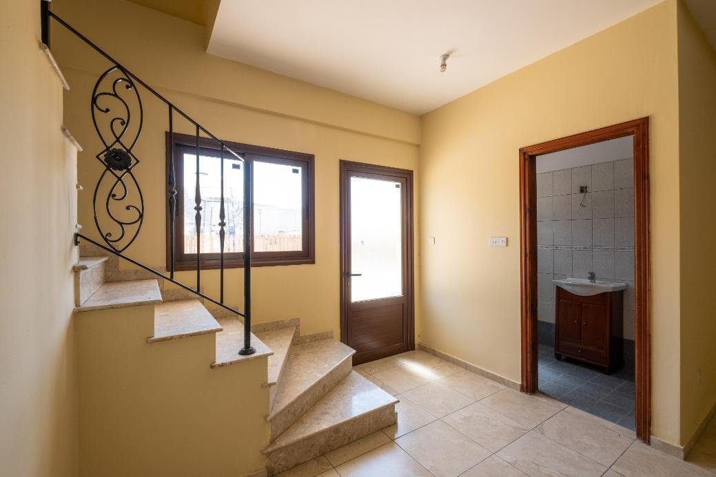 3 bedroom house in Agios Theodoros, Larnaca photo 17
