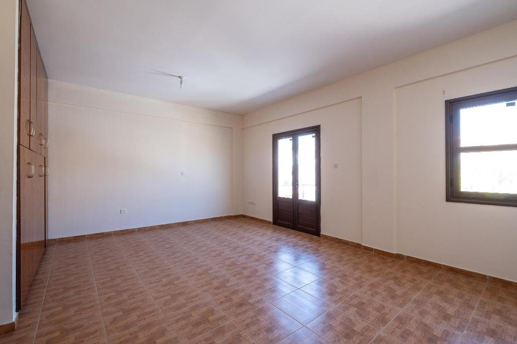 3 bedroom house in Agios Theodoros, Larnaca photo 9