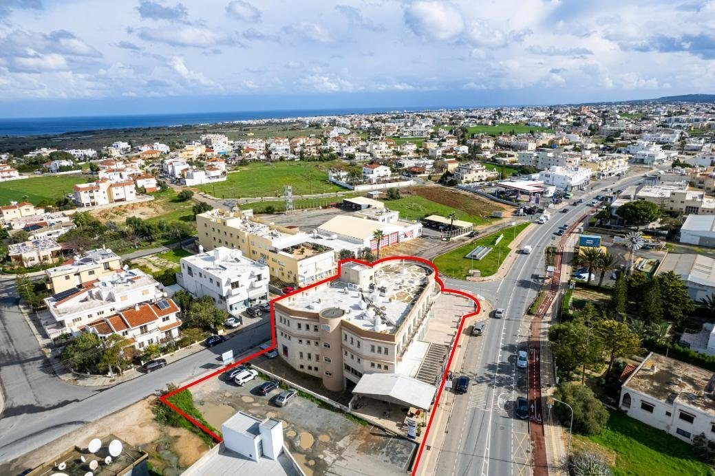 Shared mixed-use building in Deryneia, Famagusta photo 8
