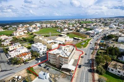 Shared mixed-use building in Deryneia, Famagusta thumbnail 8