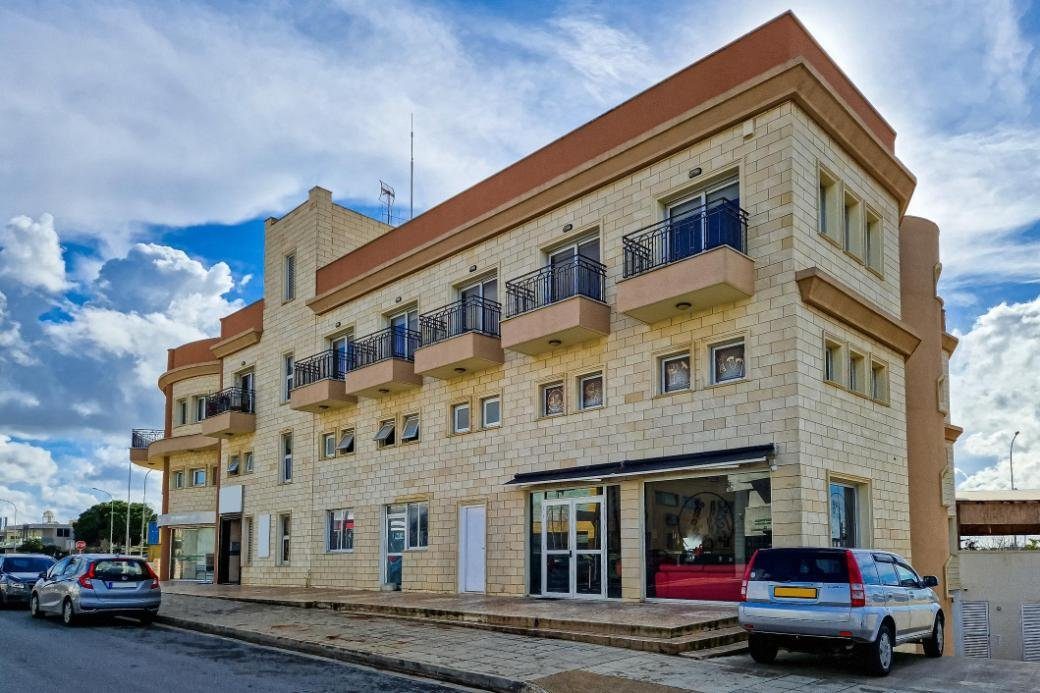 Shared mixed-use building in Deryneia, Famagusta photo 5