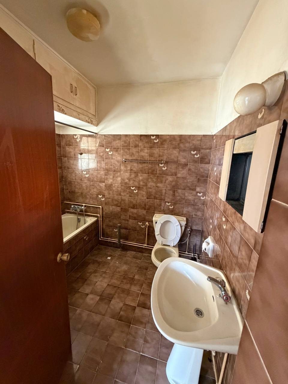 3 BR Apartment in Neapolis, Limassol photo 8