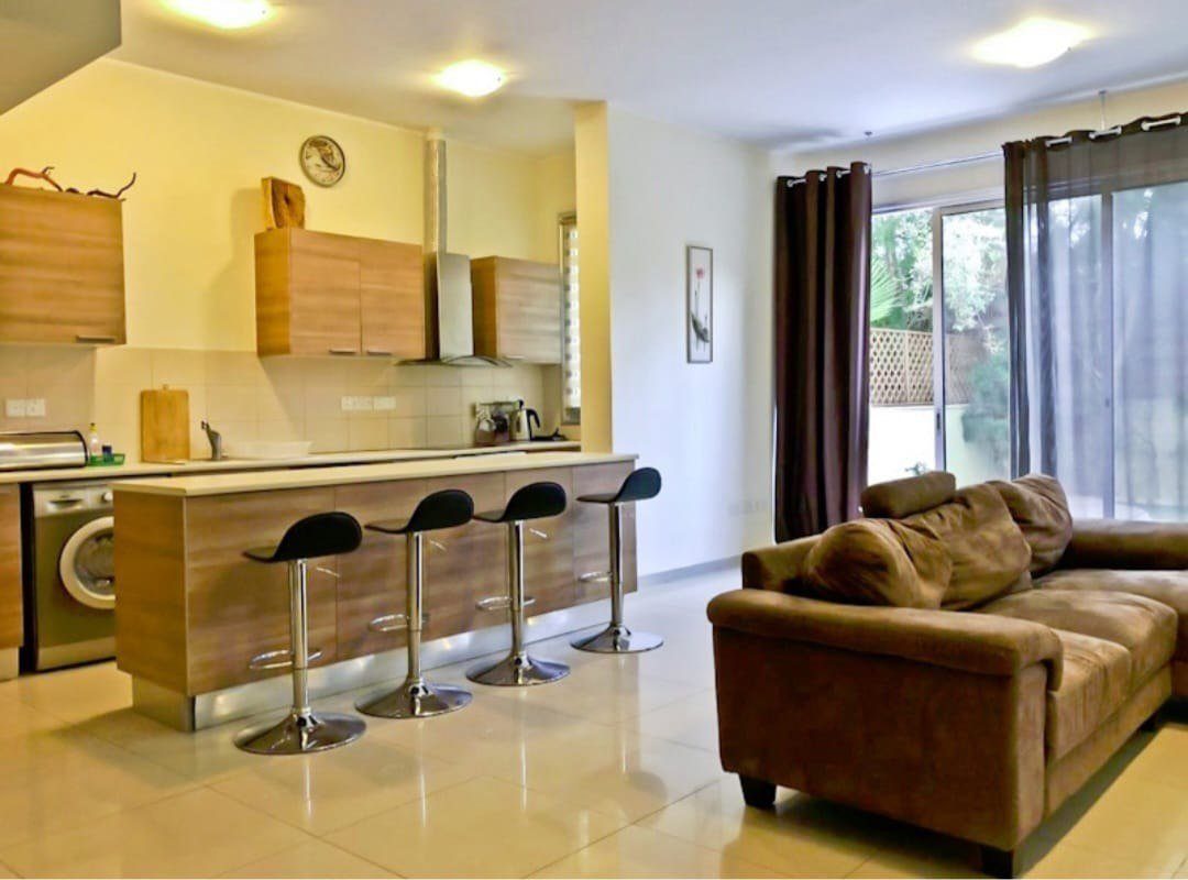 2 BR Duplex with sea view in Limassol — photo 3