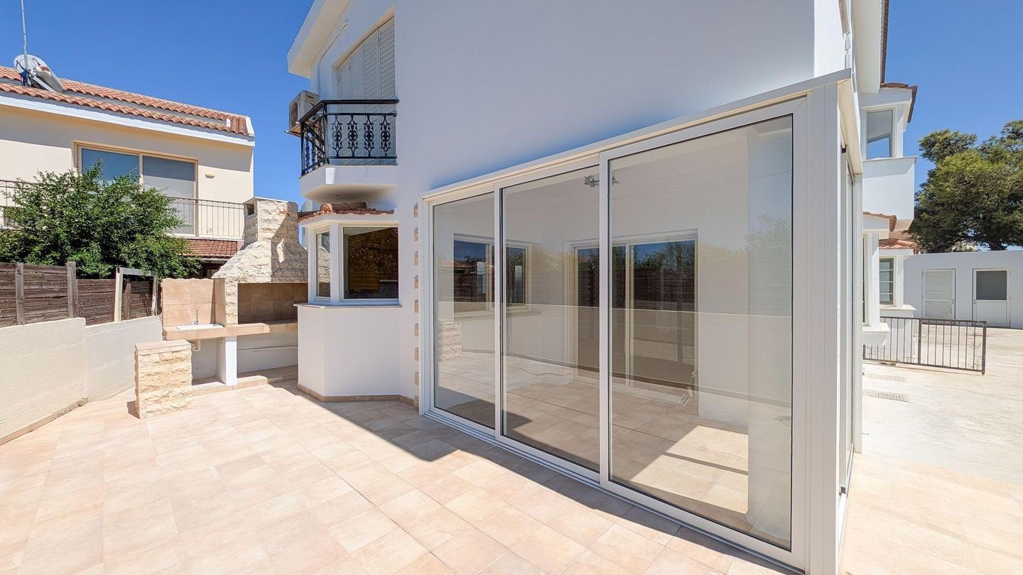 Three-bedroom detached house in Tseri, Nicosia photo 7
