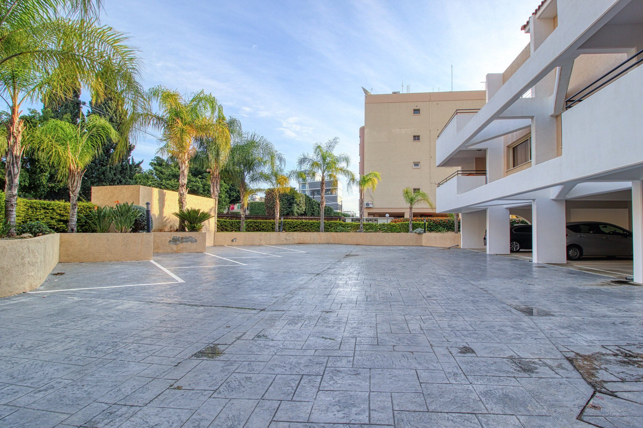 3 BR Apartment in Mouttagiaka, Limassol photo 11