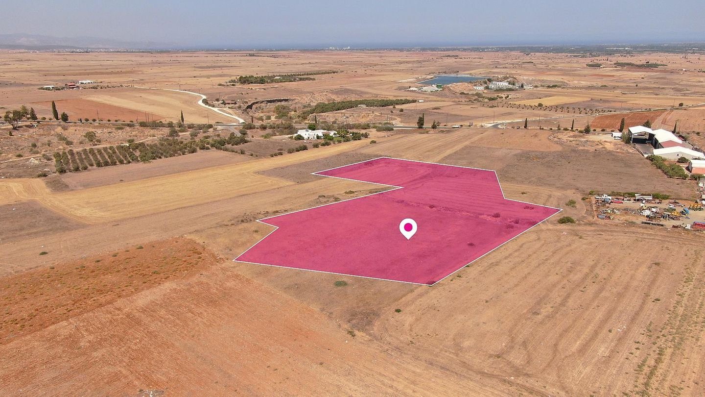 Industrial field in Astromeritis, Nicosia. photo 1