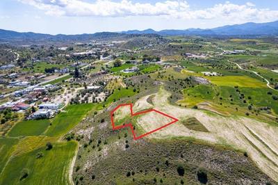Shared residential field in Agia Varvara, Nicosia thumbnail 4