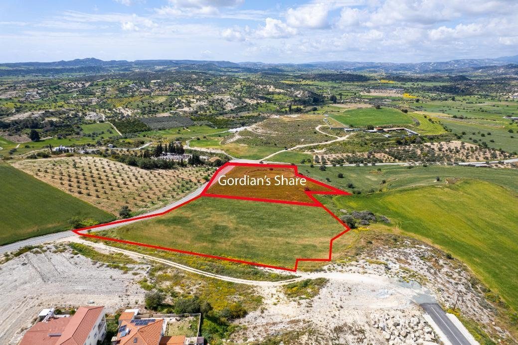 Shared residential field in Anafotida, Larnaca photo 1