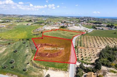 Shared residential field in Anafotida, Larnaca thumbnail 3