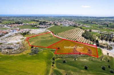 Shared residential field in Anafotida, Larnaca thumbnail 4