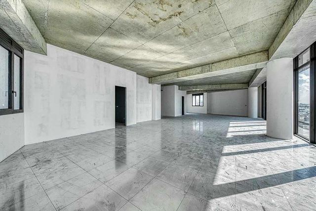 Fifth floor of Office building in Petrou Kai Pavlou, Limassol