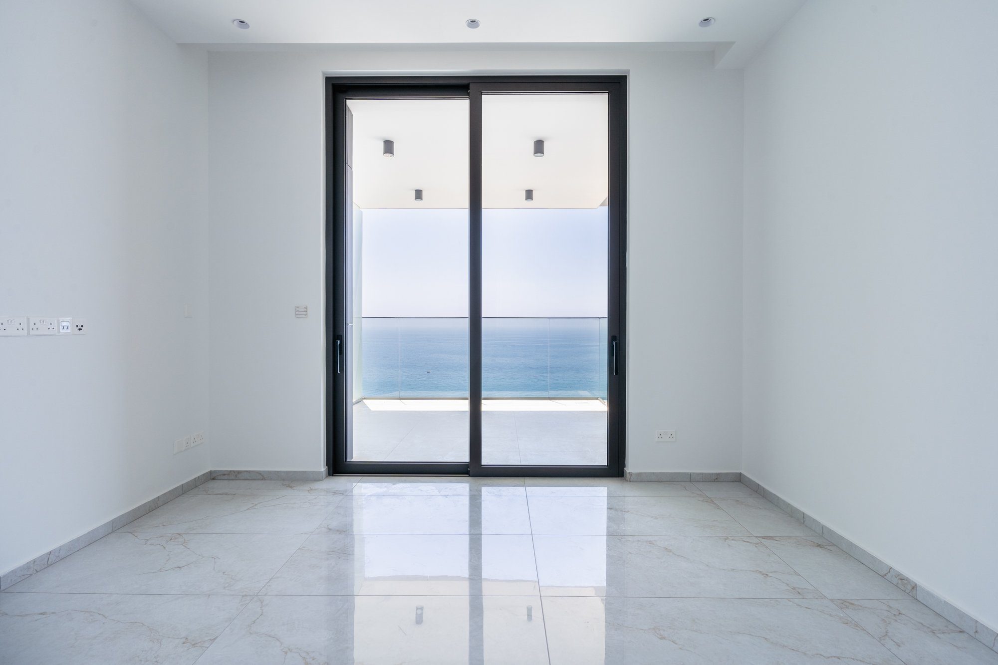 1 BR Apartment in Agios Tychonas, Limassol photo 5