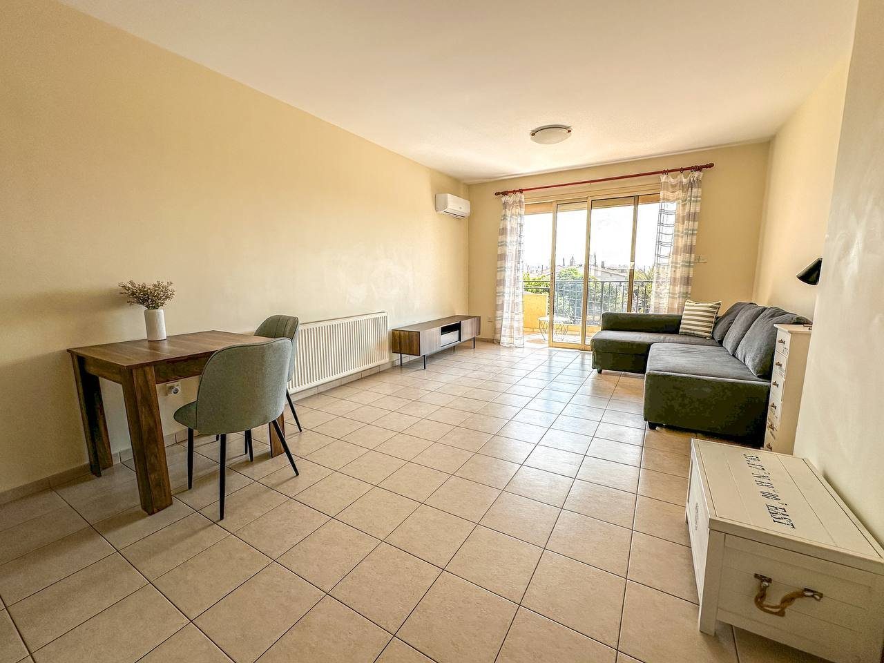 2 BR Apartment in Mesa Geitonia, Limassol — photo 6