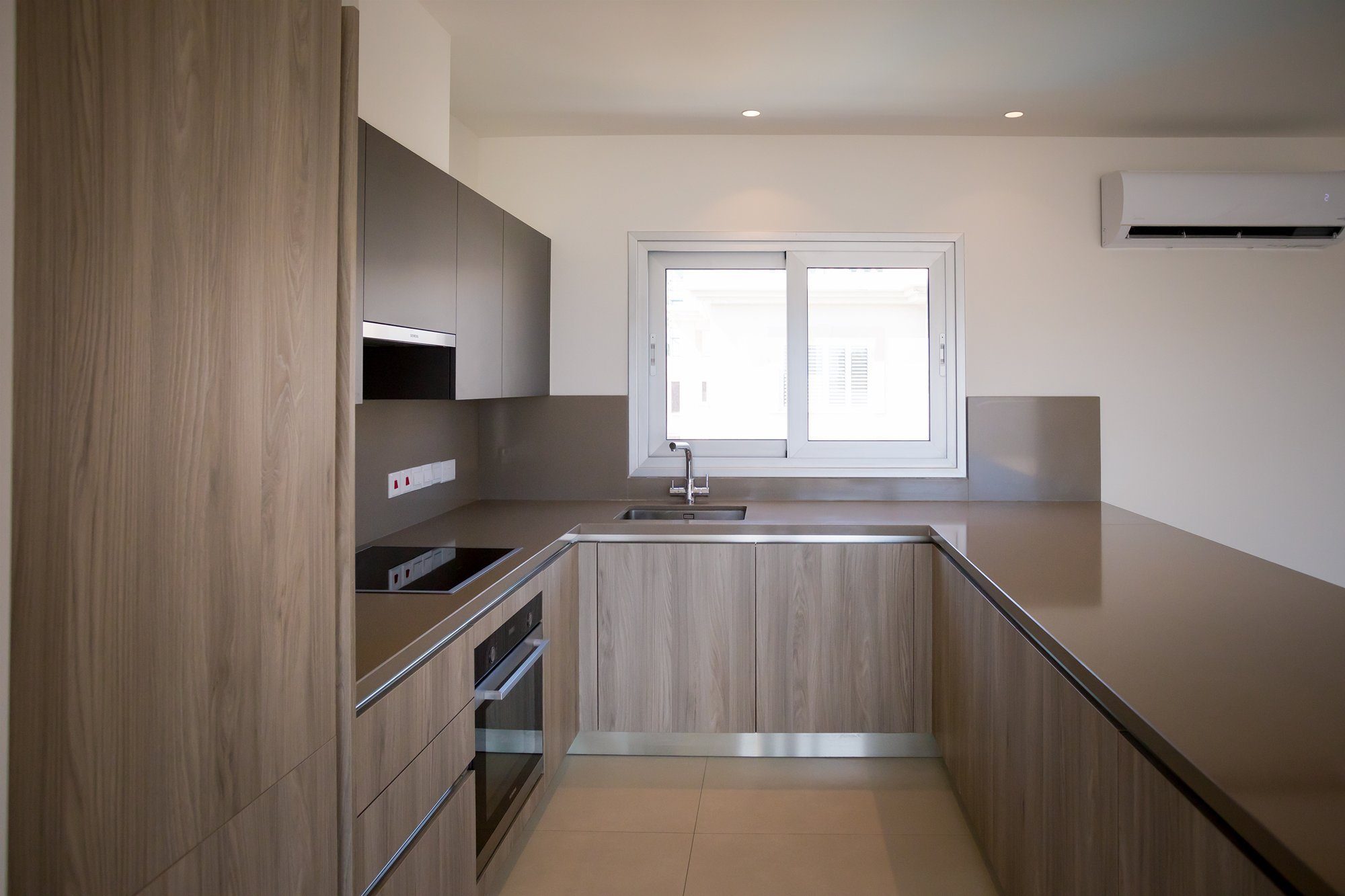2 BR Penthouse in Germasogeia, Limassol photo 5