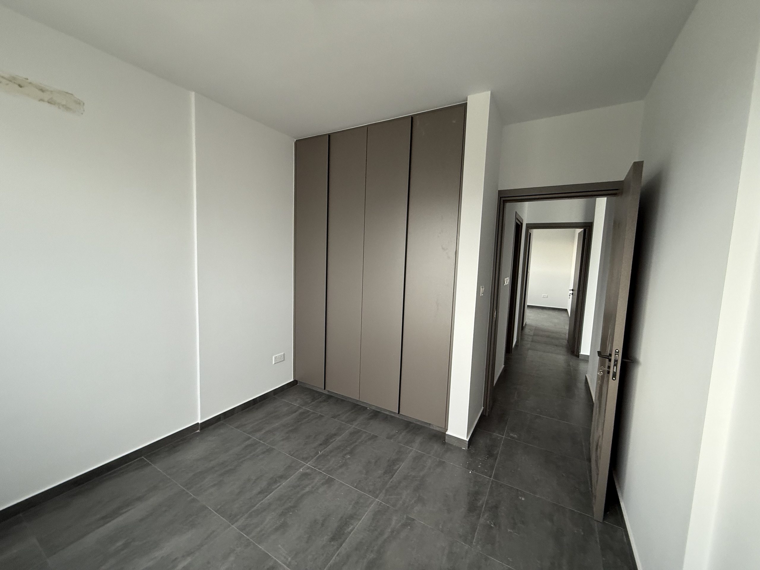 2 BR Apartment in Arch Makarios III, Larnaca photo 11