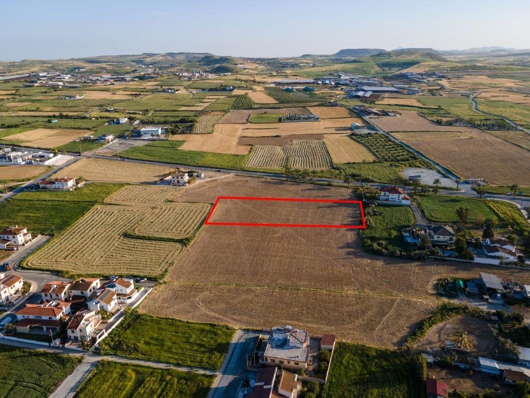 Shared residential field in Athienou, Larnaca photo 3