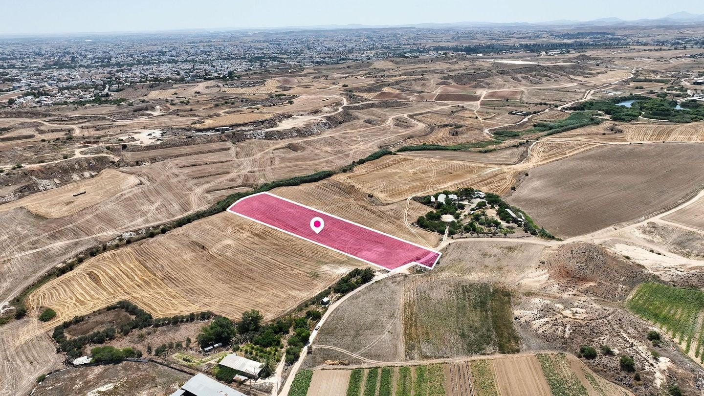 Agricultural field in Pano Deftera, Nicosia — photo 2