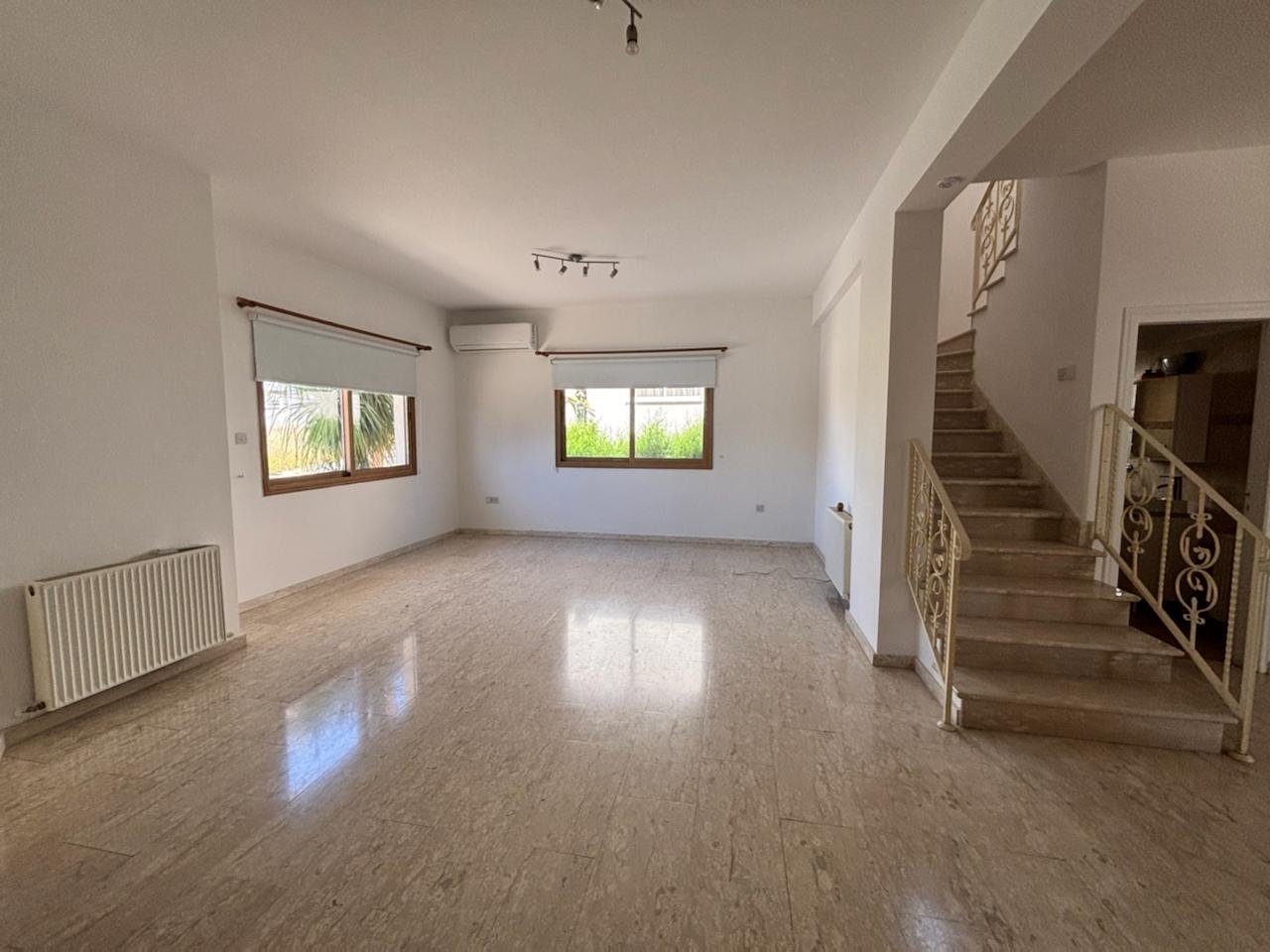 5 BR House in Agios Athanasios, Limassol photo 5