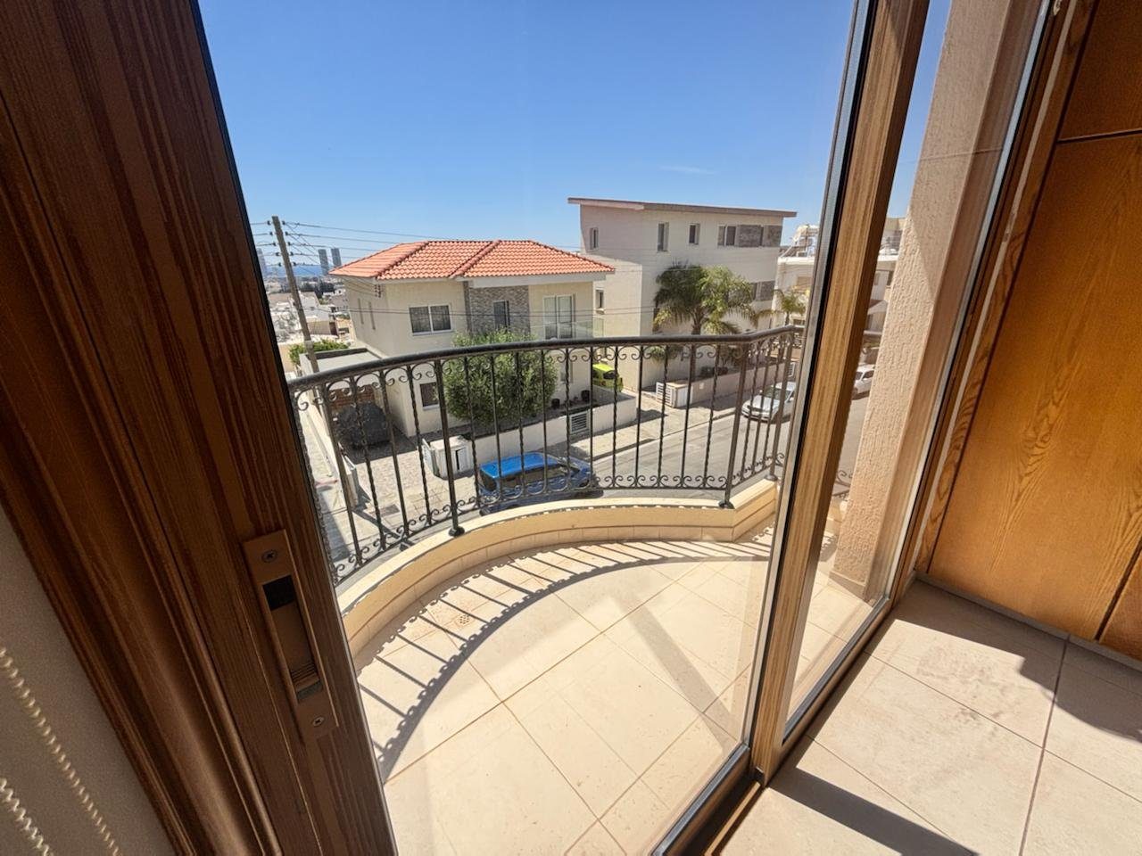 5 BR House in Agios Athanasios, Limassol photo 12