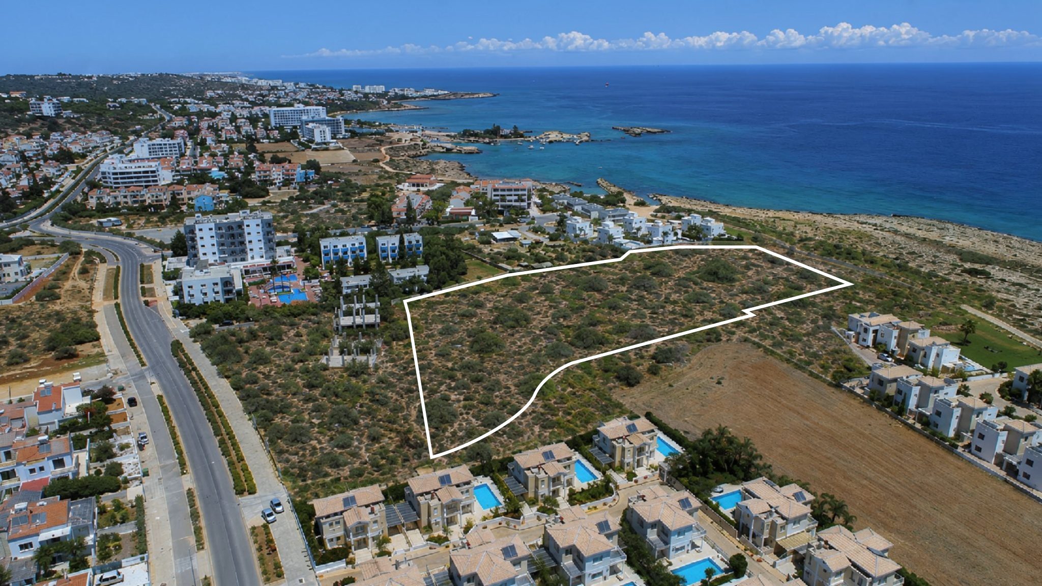 Beachfront Land Parcel in Protaras, Famagusta — zdjęcie 2