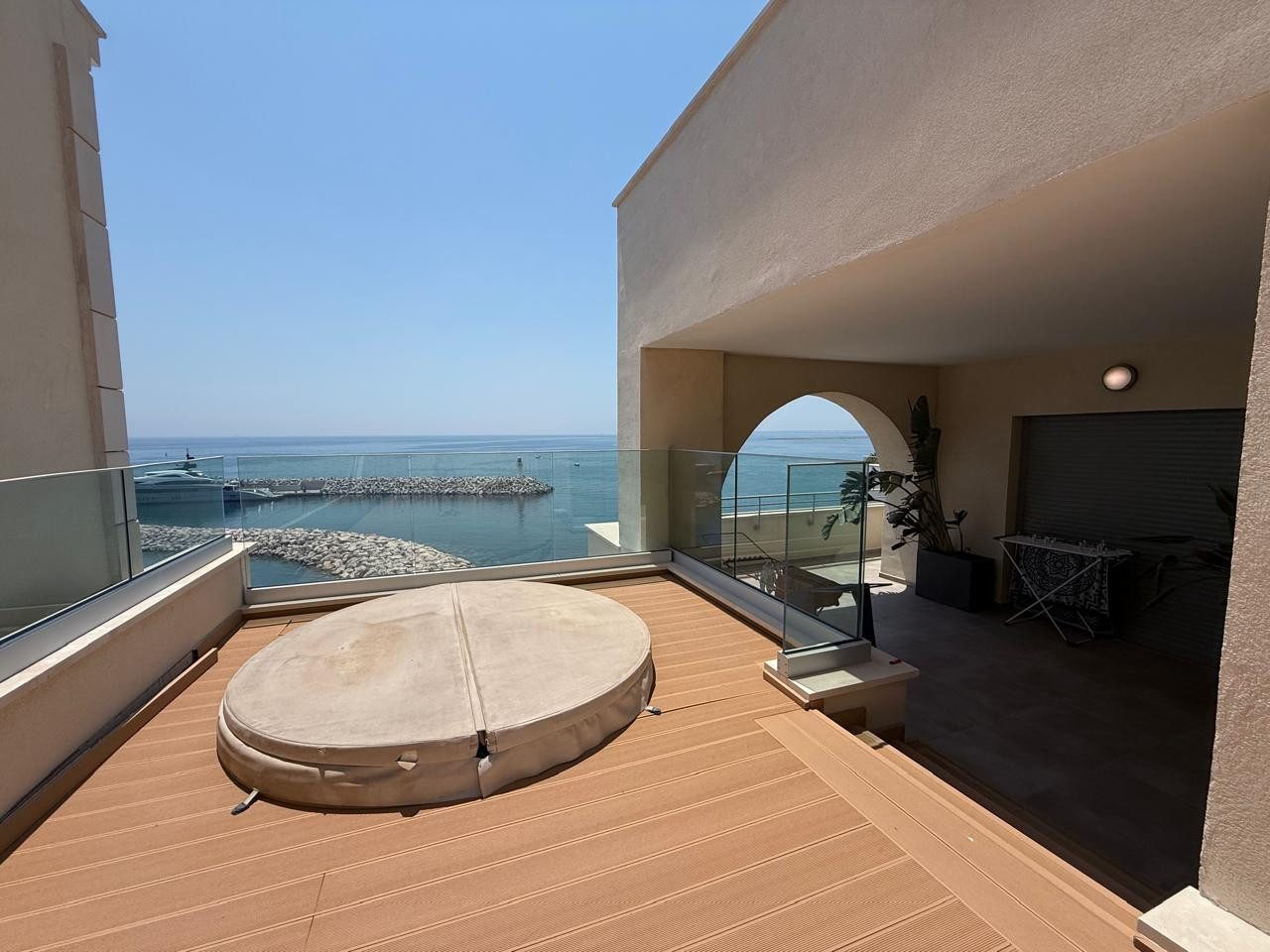 4 BR Apartment with Sea View in Limassol Marina, Limassol photo 10