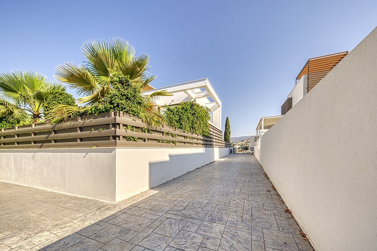 3 BR House with Private Swimming Pool in Pyrgos, Limassol photo 17