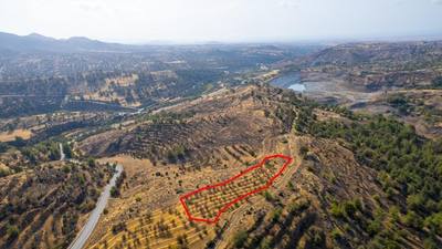 Field in Agia Marina Xyliatou, Nicosia thumbnail 2