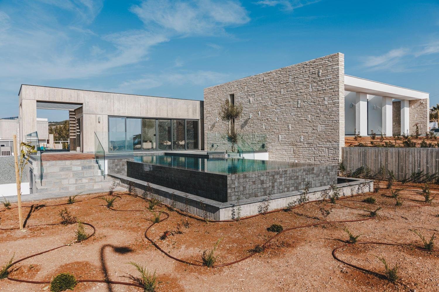 4 BR Villa in Pegeia, Paphos photo 2