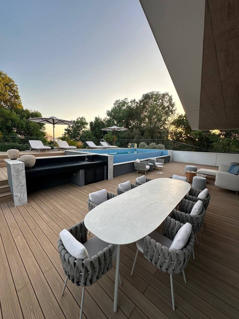 3 BR Luxury Penthouse in Potamos Germasogeias, Limassol photo 1