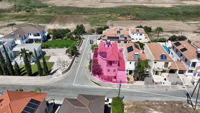 Four-Bedroom House in Aradippou, Larnaca thumbnail 1