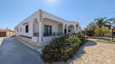Three-Bedroom House in Agios Fanourios, Aradippou, Larnaca thumbnail 10