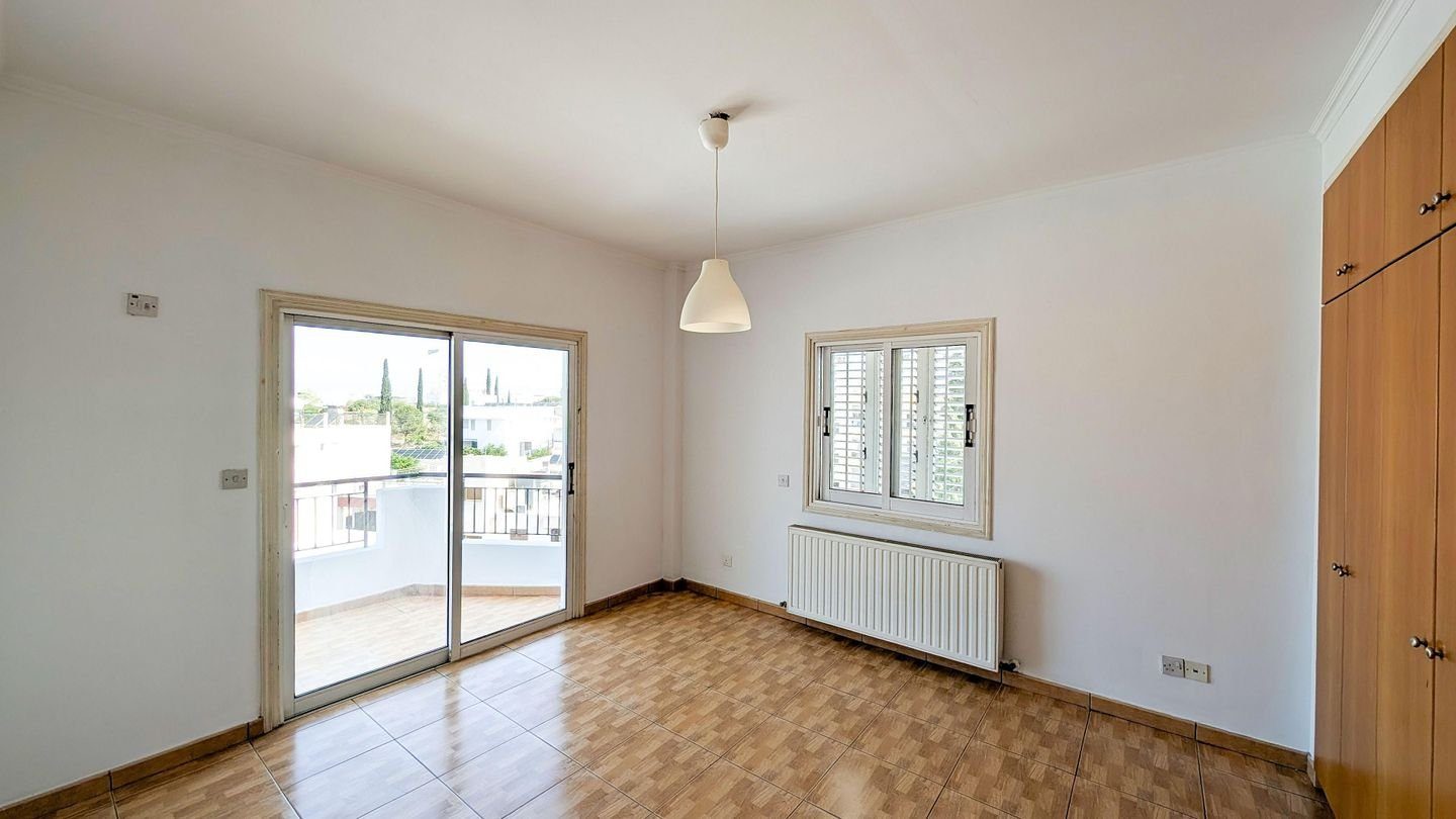 Top Floor Three-Bedroom apartment in Aglantzia, Nicosia photo 11