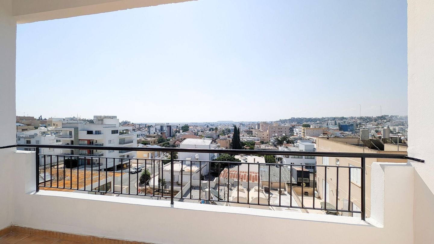 Top Floor Three-Bedroom apartment in Aglantzia, Nicosia photo 13