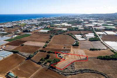 Shared residential field in Paralimni, Famagusta thumbnail 1