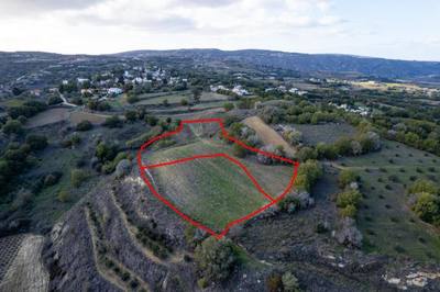 Shared residential fields in Stroumpi, Paphos thumbnail 2