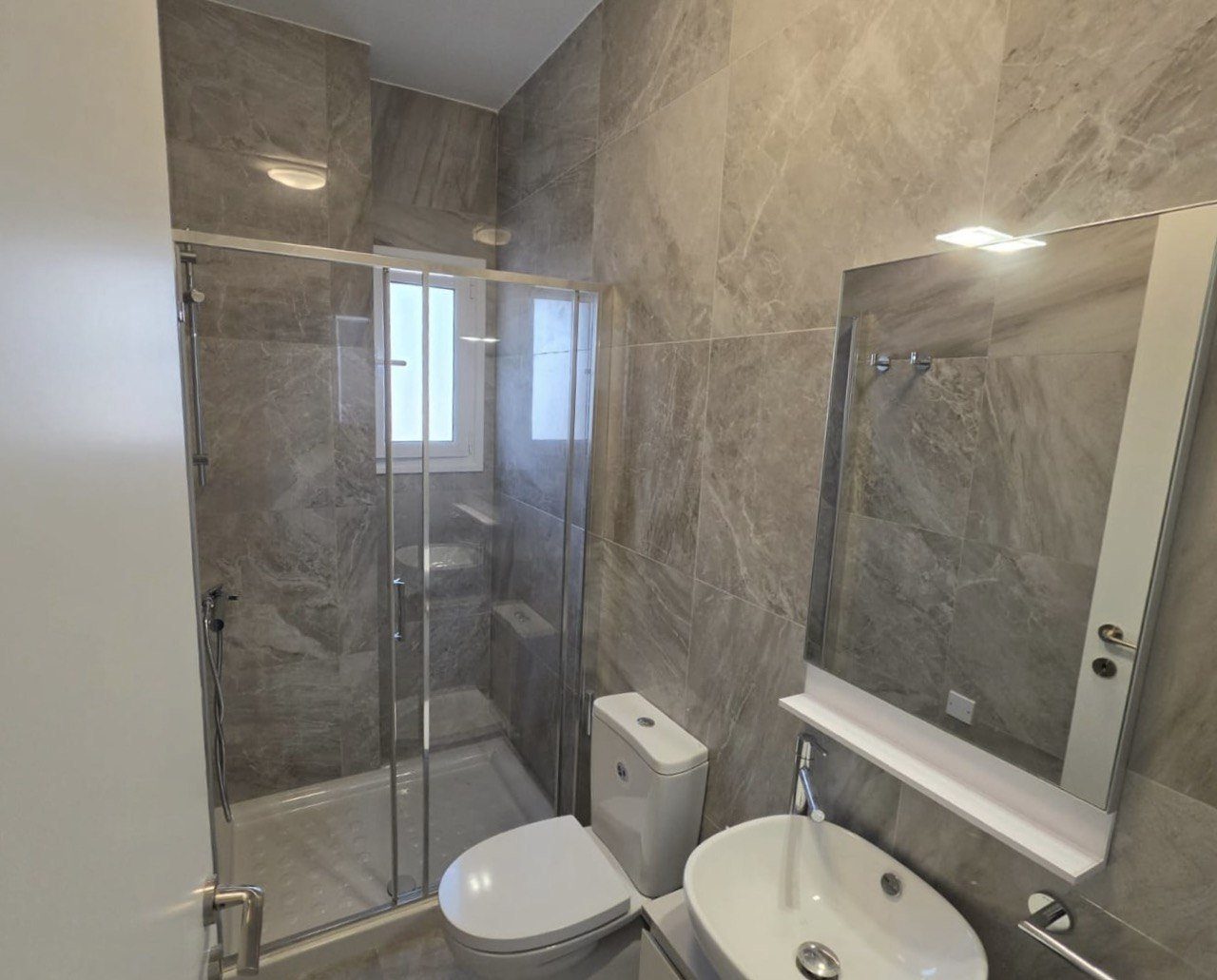 3 BR House with Panoramic Valley Views in Potamos Germasogeias, Limassol photo 11