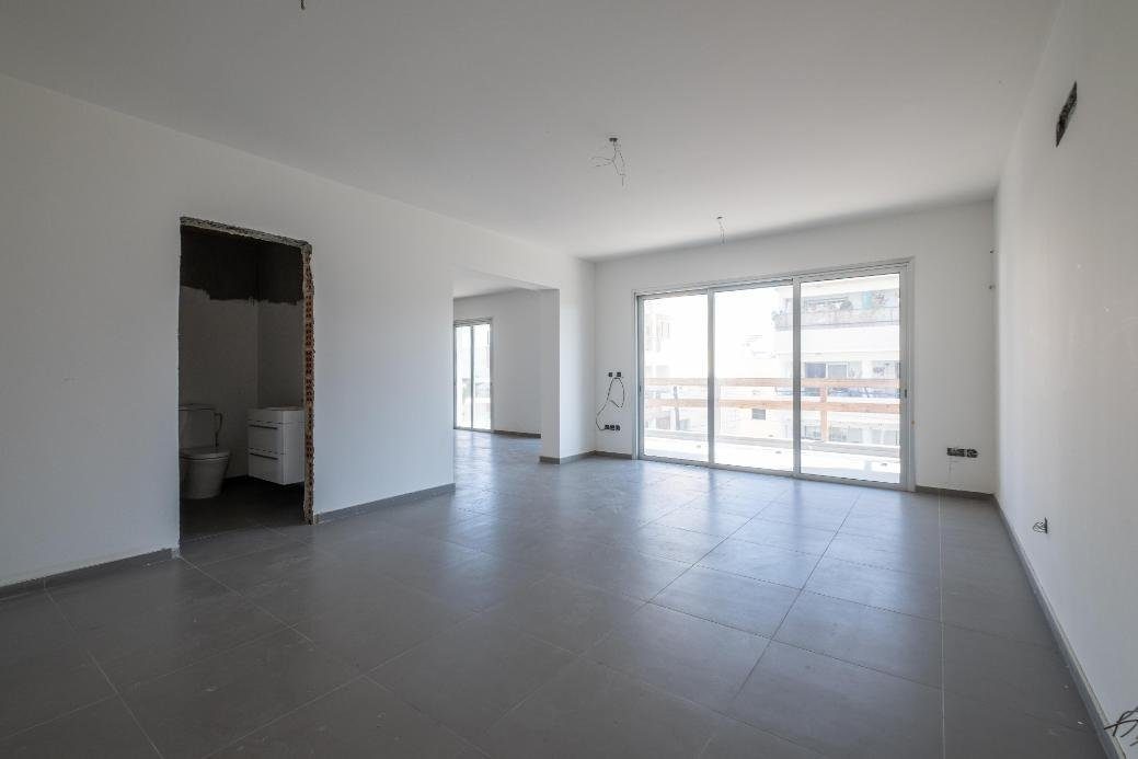 Incomplete 3 bedroom apartment in Aglantzia, Nicosia photo 5
