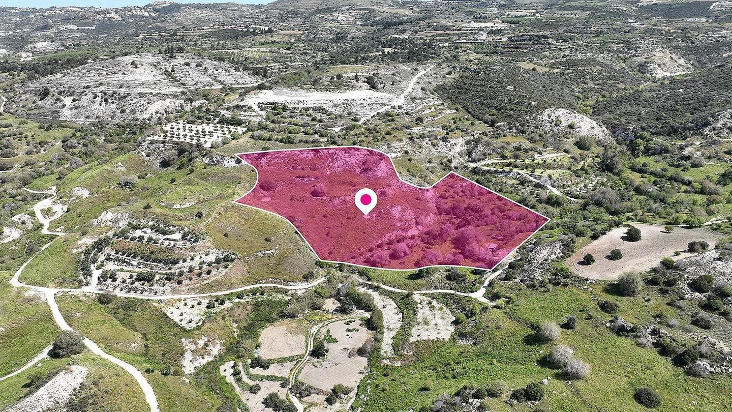 Agricultural Field in Mesa Chorio, Paphos photo 1