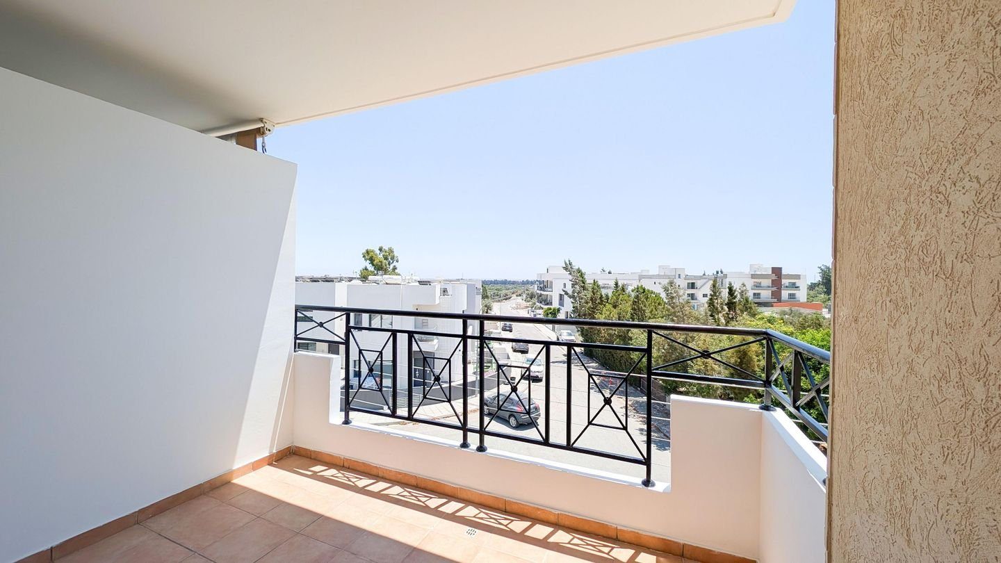 2 BR Apartment in Kolossi, Limassol photo 16